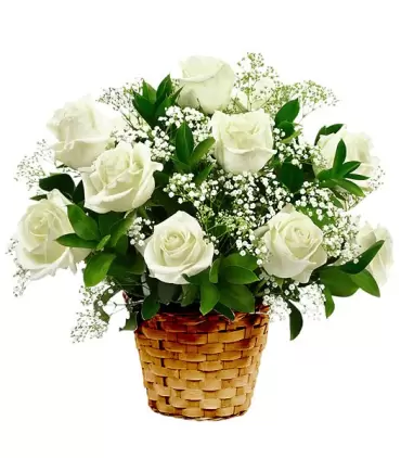 Rosas blancas para condolencias: canasta con 12 rosas blancas.